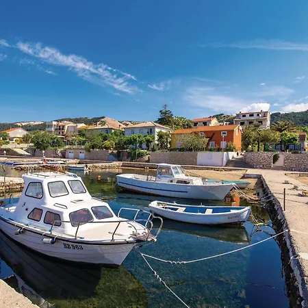 Cozy In Barbat-rab With Wifi *