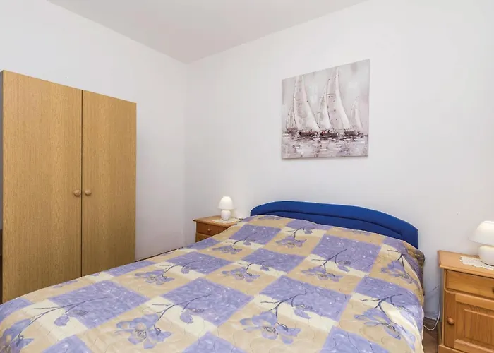 Cozy In Barbat-rab With Wifi Barbat na Rabu