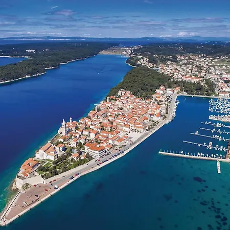 Διαμέρισμα Stunning In Barbat-rab With Wifi *