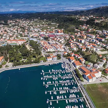 Stunning In Barbat-rab With Wifi Barbat na Rabu
