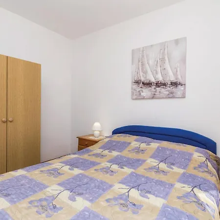 Cozy In Barbat-rab With Wifi Barbat na Rabu