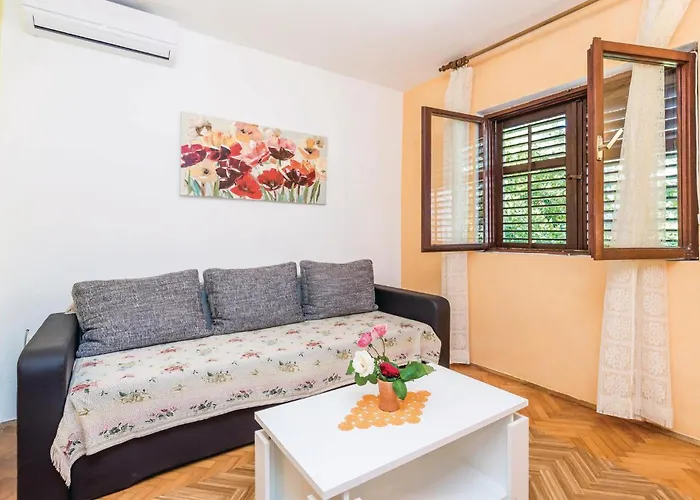 Cozy In Barbat-rab With Wifi Apartament